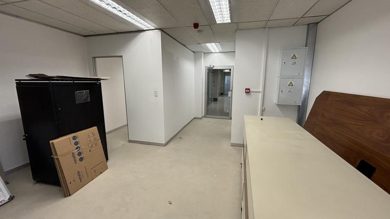 To Let commercial Property for Rent in Pinelands Western Cape